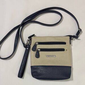 NWOT Stone & Co. Nancy navy & tan leather 3-in-1 crossbody bag.